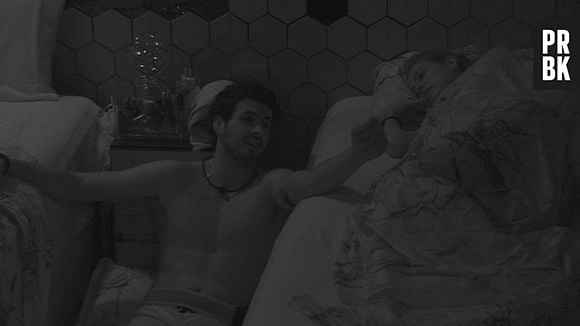 No "BBB19": Maycon tenta a sorte com Isabella, mas termina a noite segurando braço de Elana