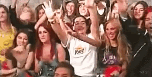 RBD: enquanto o documentário não estreia, relembre a trajetória da banda com gifs! - Purebreak