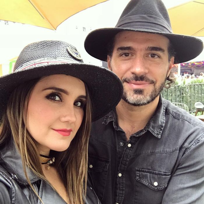 Dulce Maria e Paco Álvarez estão noivos