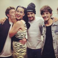 One Direction e Katy Perry fazem maior bagunça no Japão e sai novo teaser de "Story of My Life"!