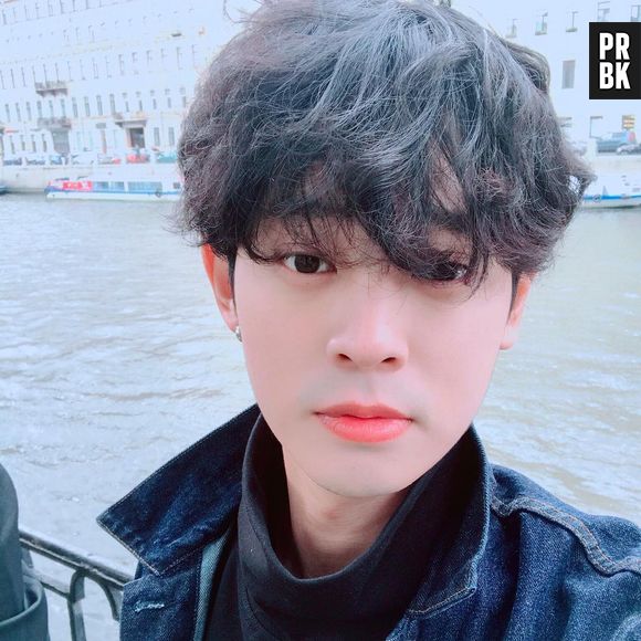Jung Joon Young assume que compartilhava vídeos ilegais de mulheres em grupo de bate-papo