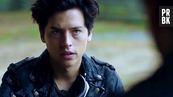 Em "Riverdale": Jughead (Cole Sprouse) descobre que é sua mãe que comanda parte do tráfico