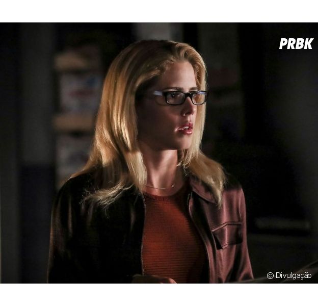 De "Arrow", Emily Bett Rickards, a Felicity, conta que vai deixar a série antes da 8ª e última temporada