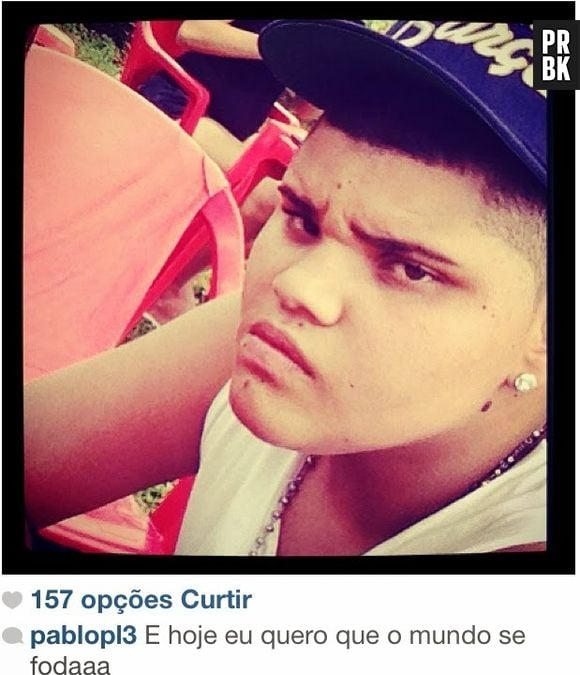 Quem não curtiu muito o dia de ontem foi o filho de Naldo, Pablo Jorge, de 15 anos. O jovem postou uma foto com "cara de mau" e escreveu: "E hoje eu quero que o mundo se f*”