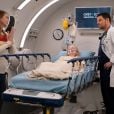 Em "Grey's Anatomy": Meredith (Ellen Pompeo) vai visitar DeLuca (Giacomo Gianniotti) na cadeia e diz que vai assumir a culpa pela fraude