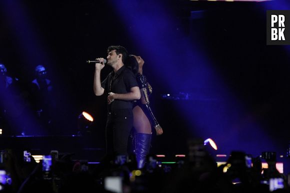 A parceria de Ludmilla com Jão em “A Boba fui Eu” também está presente no DVD "Hello Mundo"