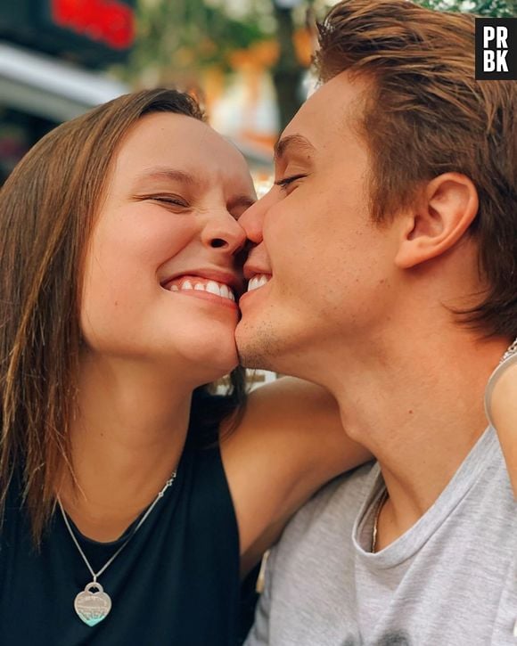 Larissa Manoela diz que Leo Cidade é tranquilo: "Somos profissionais"