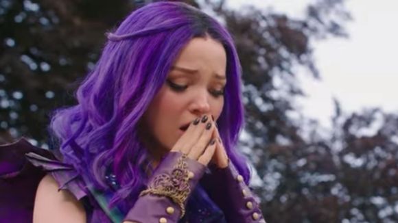 Ben pede Mal em casamento em novo trailer de "Descendentes 3"