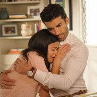 Jane acha que não é a mãe biológica de Mateo e Rose foge da cadeia em "Jane the Virgin"