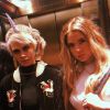 Segundo tablóide, Cara Delevingne e Ashley Benson se casaram em Las Vegas