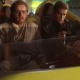 Em "Star Wars: Episódio II - Ataque dos Clones", Anakin Skywalker (Hayden Christensen) e Obi-Wan Kenobi (Ewan McGregor) lutam lado a lado