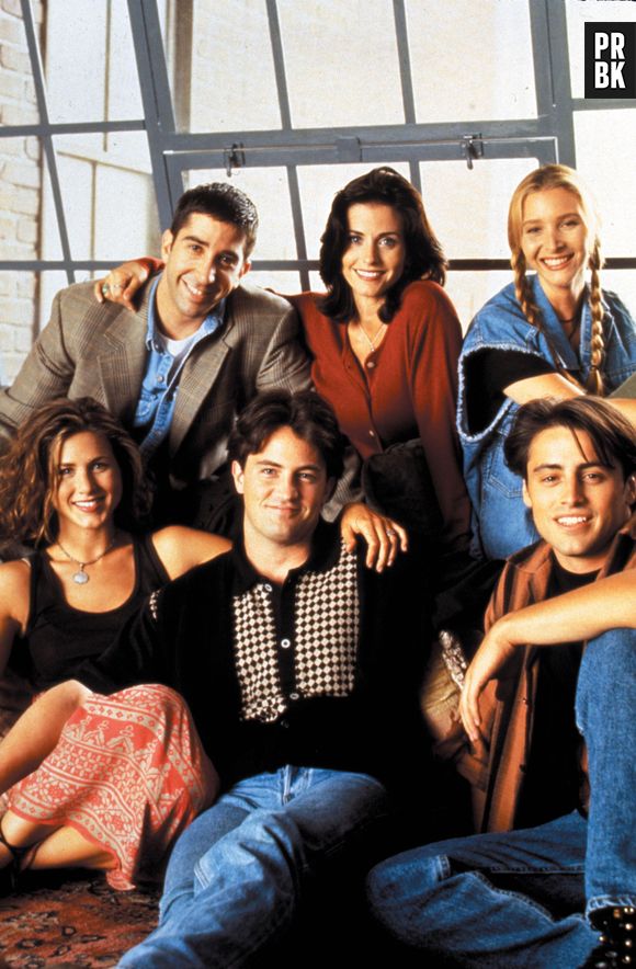 Primeira foto de Jennifer Aniston no Instagram é com o elenco de "Friends"