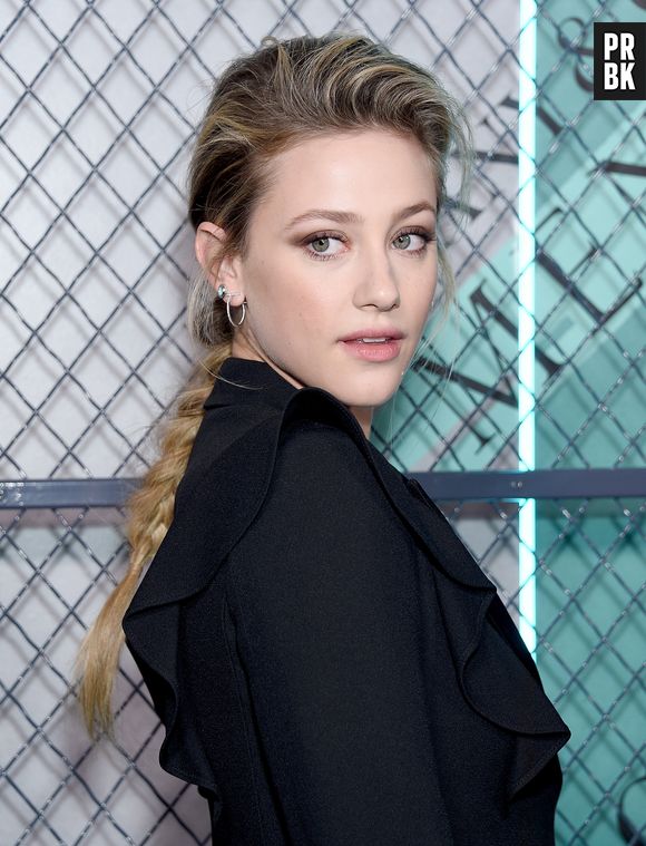 Lili Reinhart quer diminuir bastante seu cabelo após terminar "Riverdale"