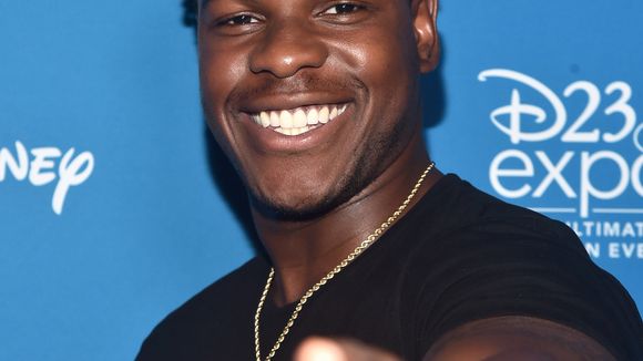 John Boyega, de "Star Wars", vem ao Brasil na CCXP 2019 e juntamos 12 curiosidades sobre o astro