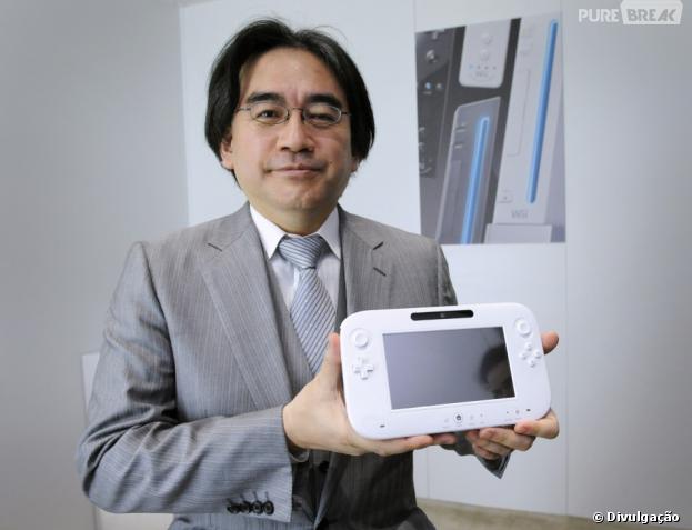 Satoru Iwata, presidente da Nintendo, e o Wii U
