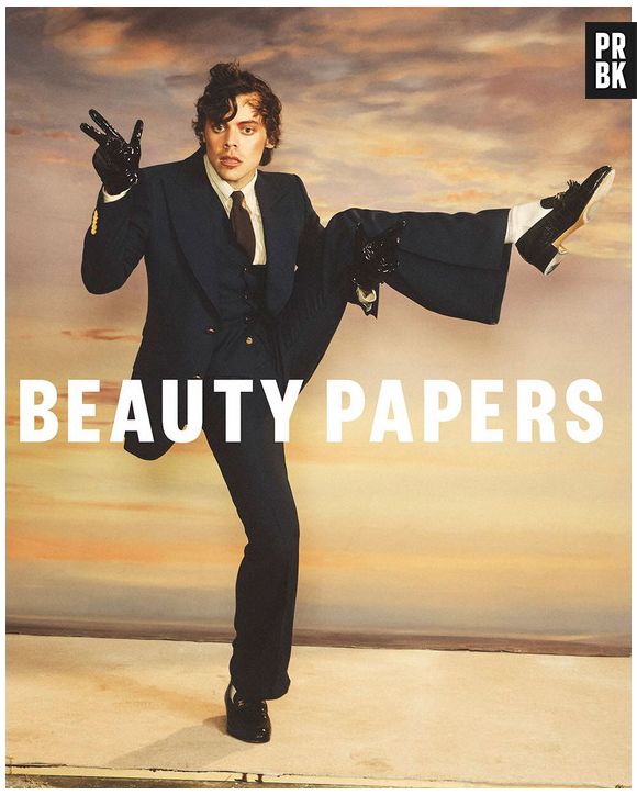 Harry Styles é a nova capa da Beauty Papers! Cantor usa maquiagem e salto em ensaio