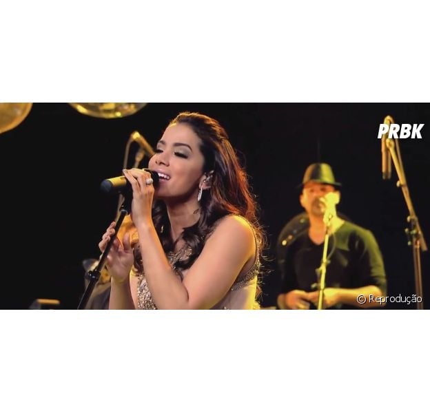 Anitta canta "O Amor e o Poder" no palco do programa "Globo de Ouro" e recebe elogios de críticos