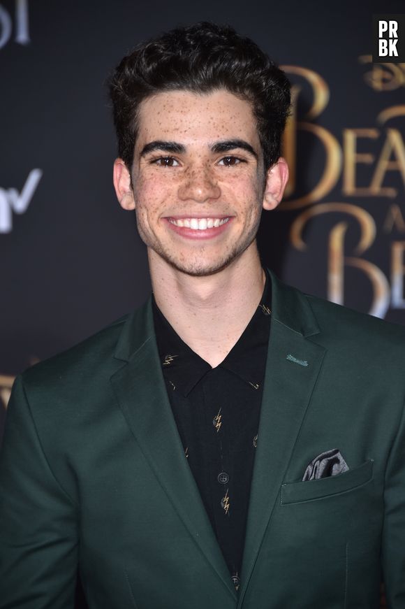 Sofia Carson, Booboo Stewart e outros atores prestam homenagens à Cameron Boyce