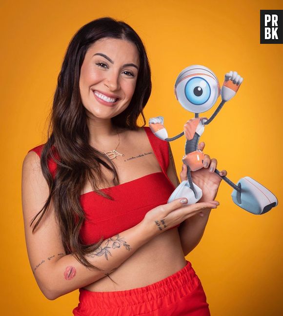 Bianca Andrade é interrompida por apresentadores do "Pânico" ao tentar falar sobre machismo e privilégios