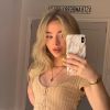 Sabrina Carpenter já tem quatro álbuns solo lançados: "Eyes Wide Open", "EVOLution", "Singular: Act I" e "Singular: Act II"