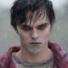 Nicholas Hoult dá um show na pele do protagonista de "Meu Namorado é um Zumbi"