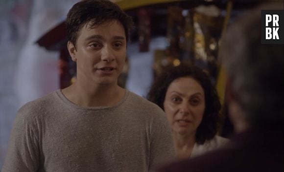 Jeff (Cadu Libonati) assume para o pai que quer dançar em "Malhação"