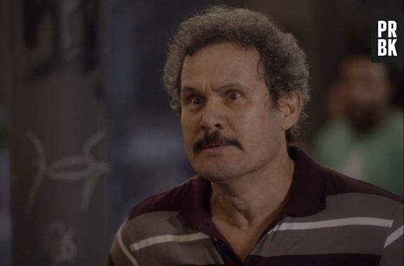 Em "Malhação", o pai de Jeff (Cadu Libonati) diz que não tem mais filho!