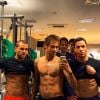 Neymar Jr. junta a galera do futebol para aquela selfie na academia