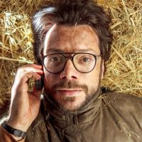 Professor aparece acorrentado por Alicia em prévia de "La Casa de Papel" e levanta teorias