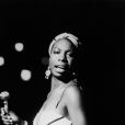 A cantora Nina Simone defendia que o dever de um artista é refletir seus tempos, manifestando-se politicamente já nos anos 70