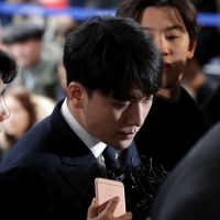 Seungri, ex-idol de K-pop, é condenado a três anos de prisão. Relembre o caso
