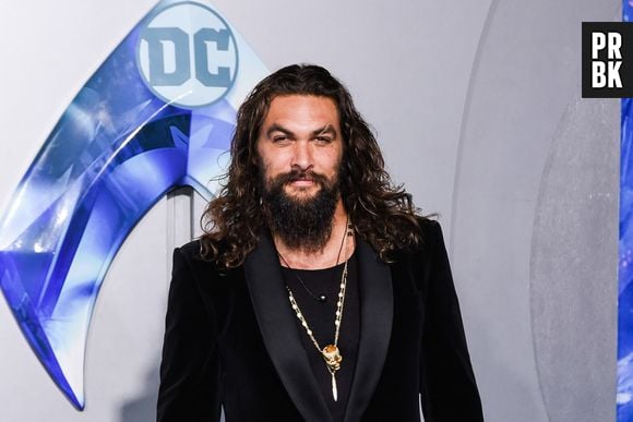 Jason Momoa confirmou que toma duchas frequentemente: "Sou Aquaman"