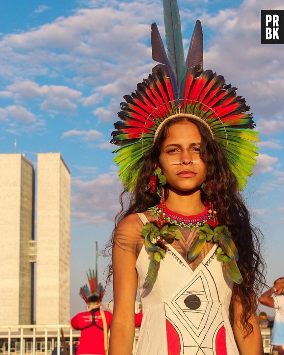 Aproximadamente 6 mil representantes de mais de 170 etnias indígenas acamparam na Esplanada dos Ministérios, em Brasília, para protestar contra o marco temporal
