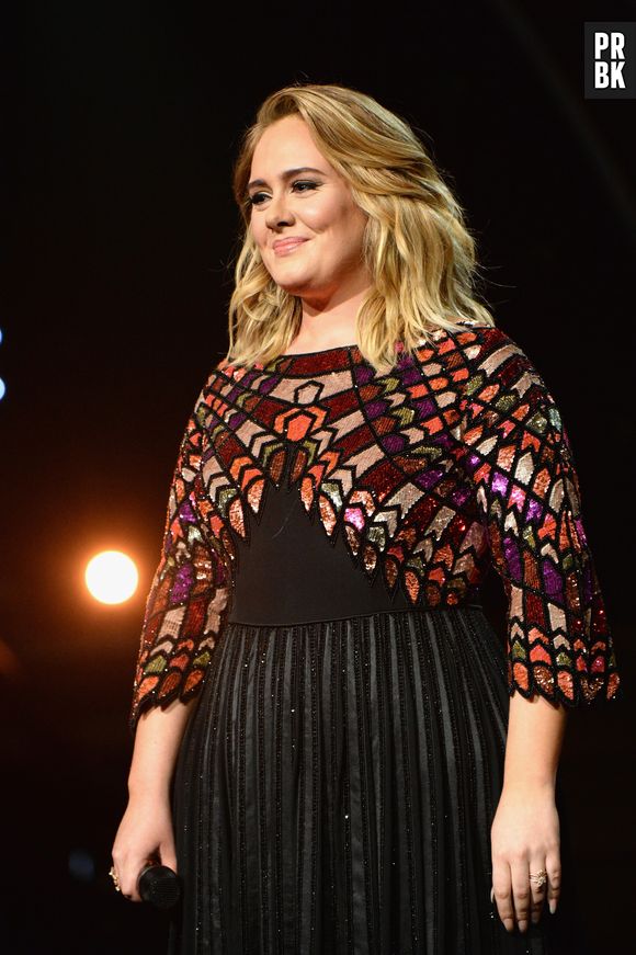 Recentemente, Taylor Swift antecipou o lançamento do "Red (Taylor's Version" em uma semana. Isso levou a internautas acreditarem que Adele irá lançar algo no dia 19 de novembro, data em que o álbum de Swift seria lançado