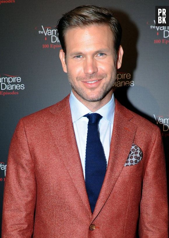 Dia do Professor: Alaric (Matthew Davis) foi apresentado como um professor de História em "The Vampire Diaries", mas logo se envolveu nos conflitos sobrenaturais e passou seu conhecimento sobre esse mundo adiante no spin-off "Legacies"