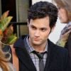 Separados, Penn Badgley e Blake Lively contracenaram até cena de casamento por "Gossip Girl" já como ex-namorados