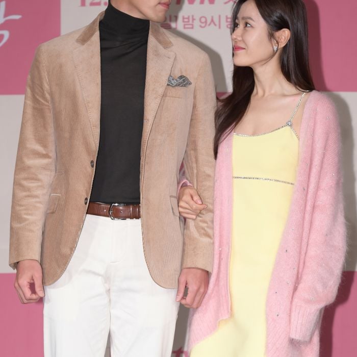 Protagonistas de 'Pousando no amor', Hyun Bin e Son Ye Jin se