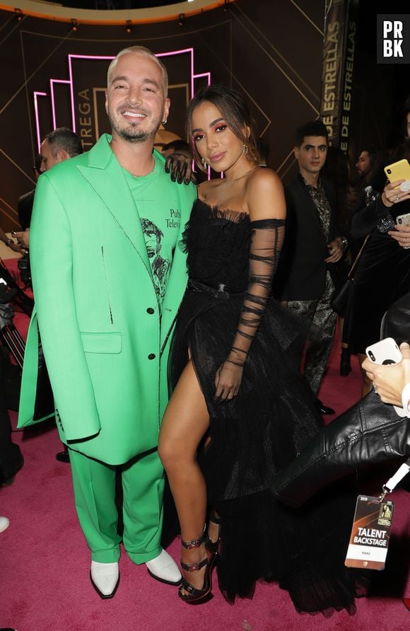 Anitta pediu conselho para J Balvin sobre lançar "Envolver" sem um feat masculino