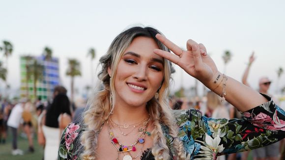 Boho chic: como adotar o visual de estética hippie e 20 inspirações de looks