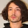 Ezra Miller foi acusado de agredir mulher no Havaí