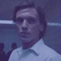 "Stranger Things": Jamie Campbell Bower explica preparação para cenas mais sombrias da série