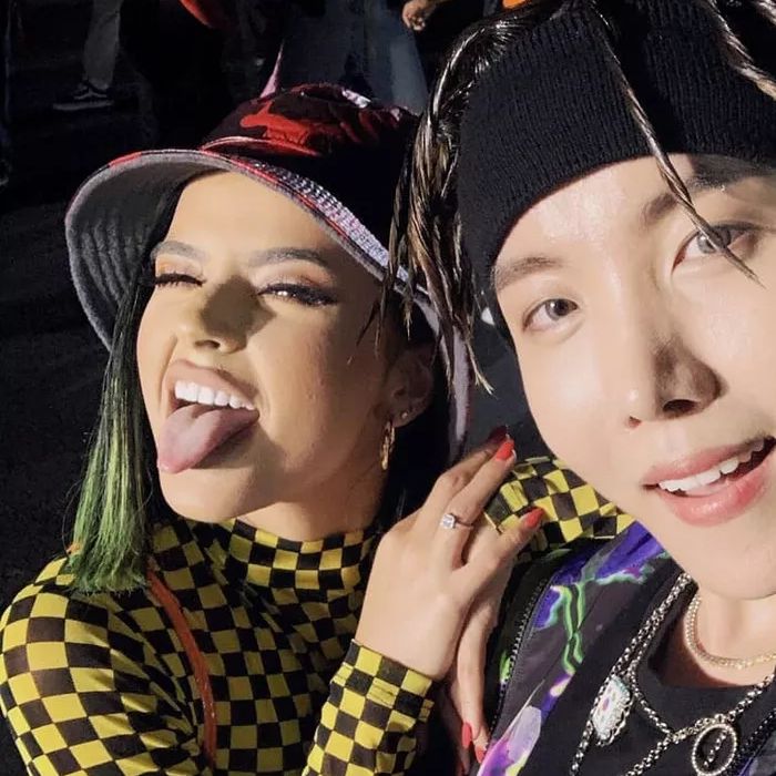 J-Hope poderia chamar Becky G para cantar &quot;Chicken Noodle Soup&quot; no Lollapalooza