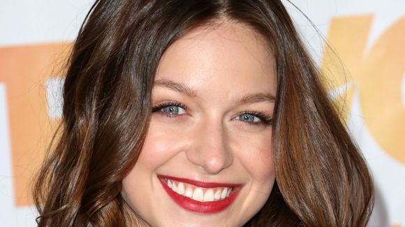 Em "Supergirl": Melissa Benoist, a Marley de "Glee", é a nova super heróina da série!