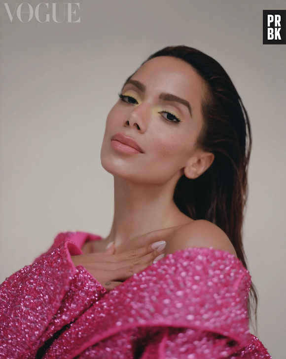 Anitta estampa capa da revista Vogue México de setembro