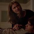 Em "Revenge", Margaux (Karine Vanasse) culpa Emily (Emily VanCamp) pela morte de Daniel (Josh Bowman)