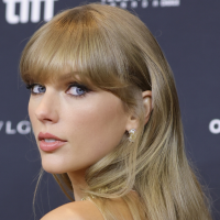 Taylor Swift divulga anúncio surpresa e levanta suspeitas de nova música