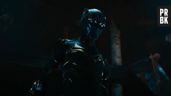 "Pantera Negra 2": personagem aparece usando traje de T'Challa (Chadwick Boseman) em trailer oficial de "Wakanda Para Sempre"