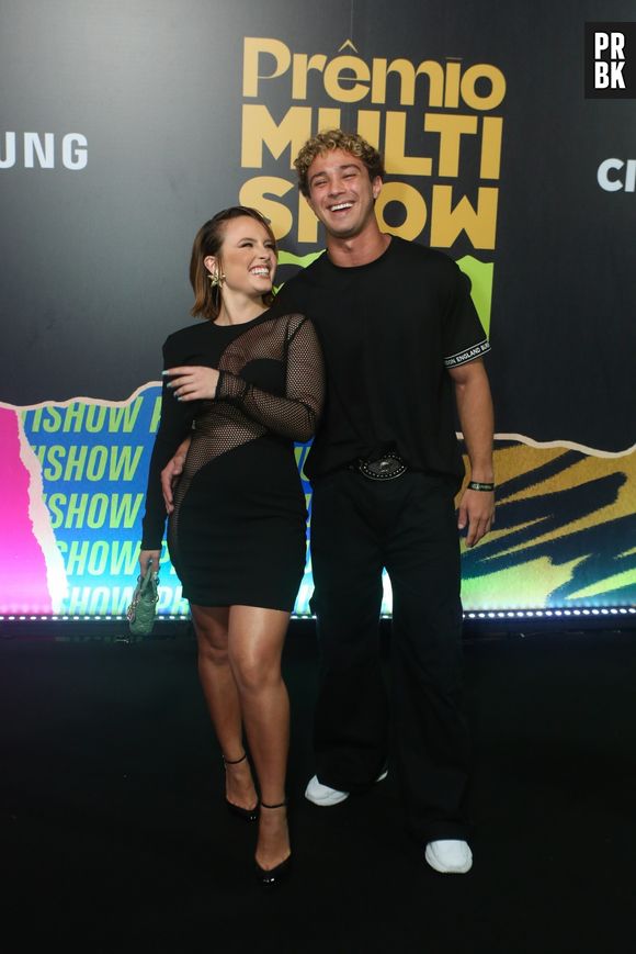 Prêmio Multishow 2022: Larissa Manoela e André Luiz Frambach no tapete