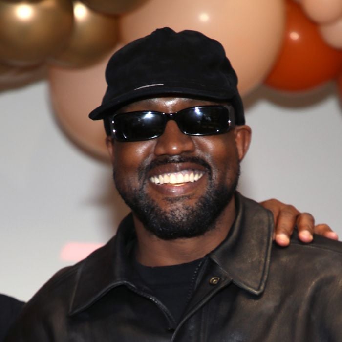 Kanye West foi &quot;abandonado&quot; por advogados em caso de divórcio com Kim Kardashian