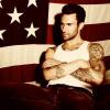 Bonito, talentoso e sexy, Adam Levine é o "Homem Mais Sexy do Mundo", segundo a revista norte-americana "People"